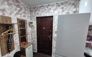 Apartament 3 Camere, Et.6, Semidecomandat, 42 mp, Zona Cetate - Poză 3