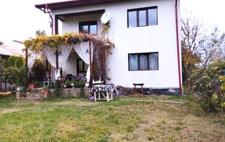 Vilă individuală 6 camere, teren 903 mp !