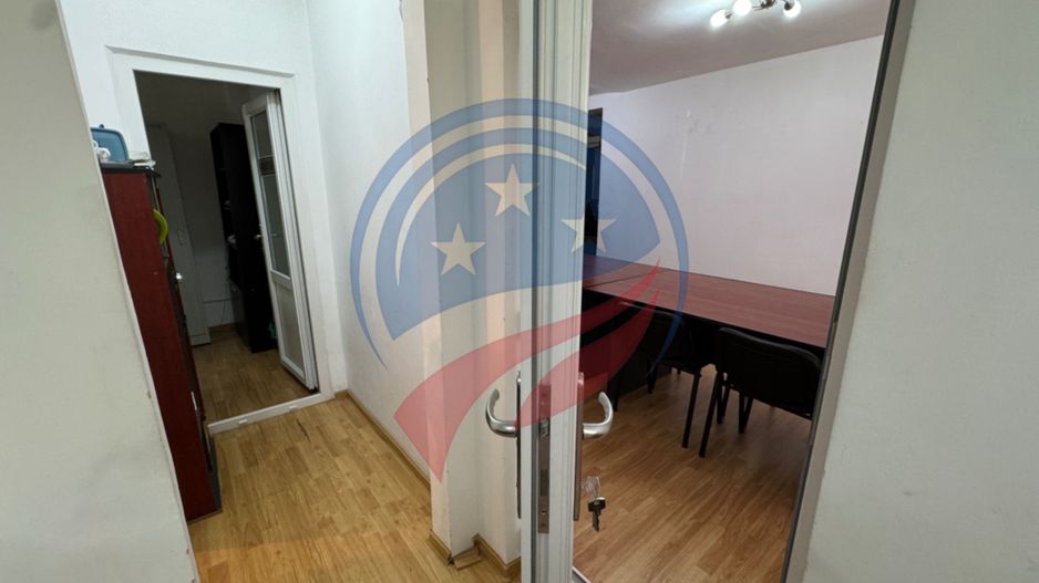 Spatiu birouri- apartament cu 2 camere Central - Poză 4