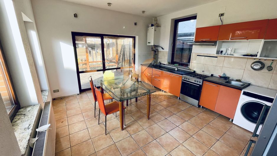 Vila superba cu 5 camere Zona Pârneava/Negociabil! - Poză 4