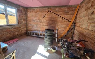 Casă la roșu la 165000 euro I Pe teren de 32 de ari I Măneuți - Poză 5