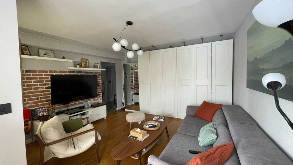 Superb Apartament 3 Camere Lujerului Renovat Complet - Poză 1