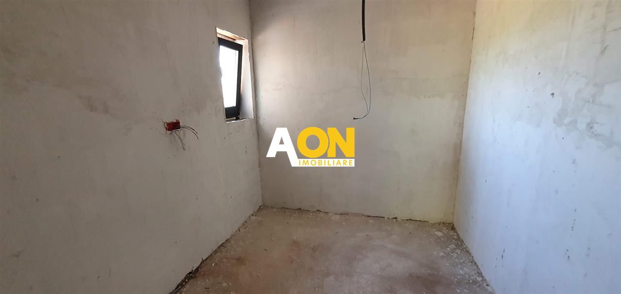 Casa semifinisata 4 camere garaj 650 mp teren, langa padure, Micesti - Poză 9