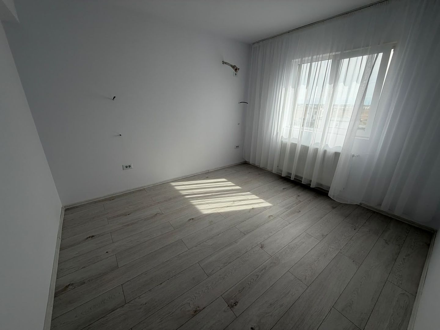 AP. 3 CAMERE- PRIMA INCHIRIERE, PARCARE INCLUSA, CENTRALA PROPRIE - Poză 6
