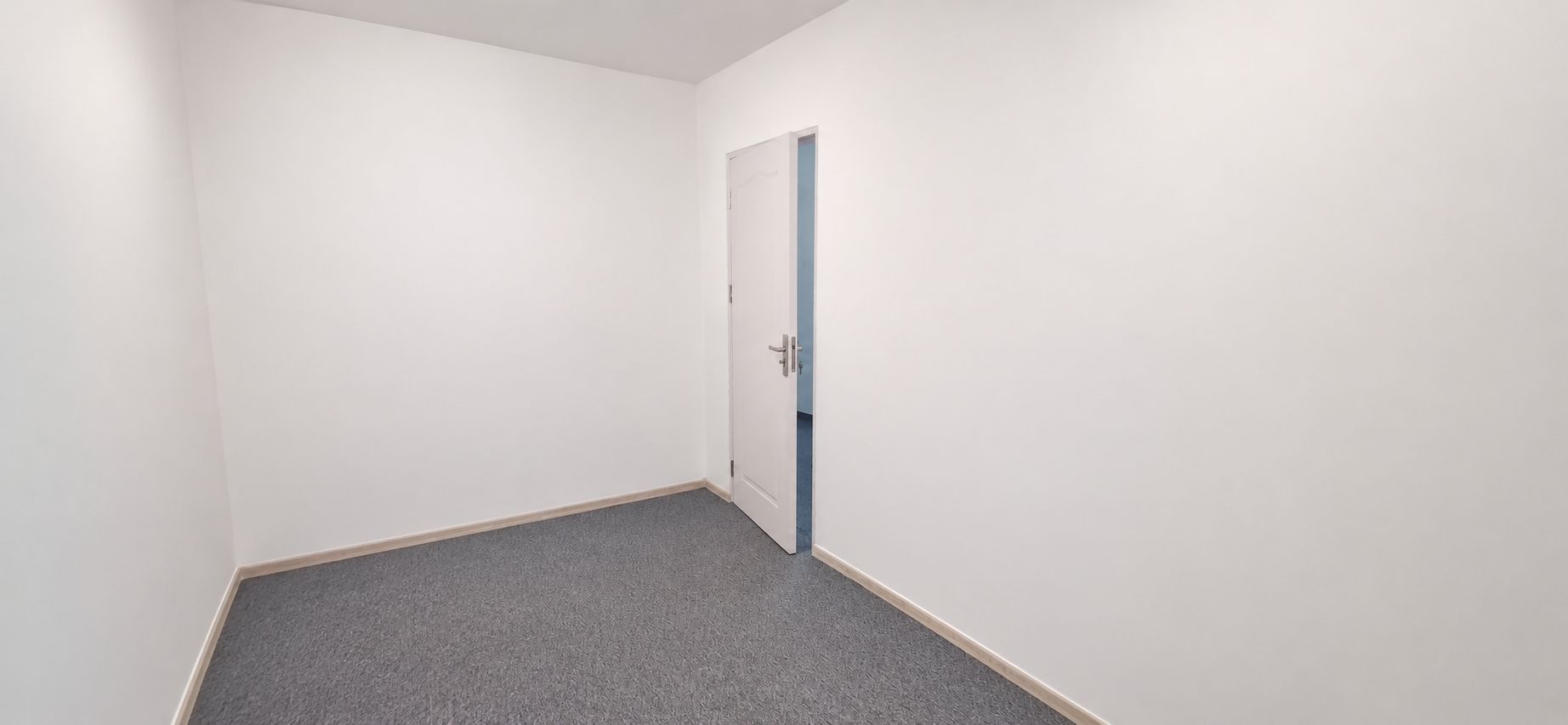Spatiu comercial/birou 32 mp parter Tatarasi 56000 euro - Poză 3
