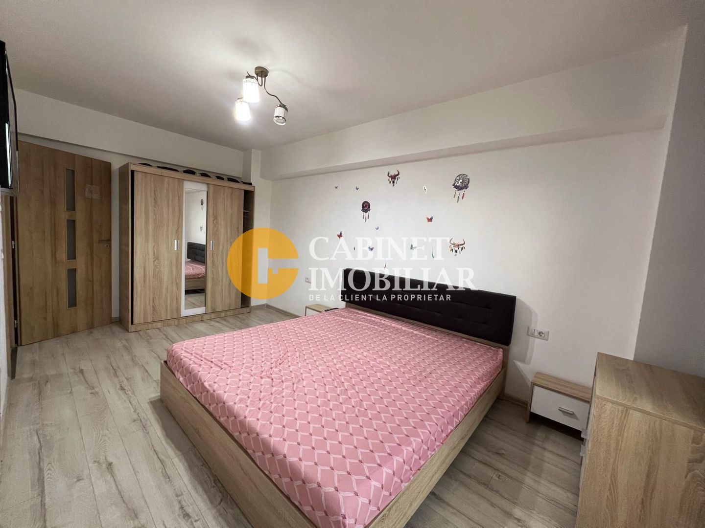 2 camere Decomandat - ETAJ 1 - Loc de parcare - mobilat - Poză 4