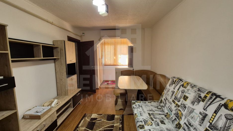 3Camere-50mp-Etaj3- Centrala Termica-50mp-Aer Conditionat-Cv9-Materna - Poză 1