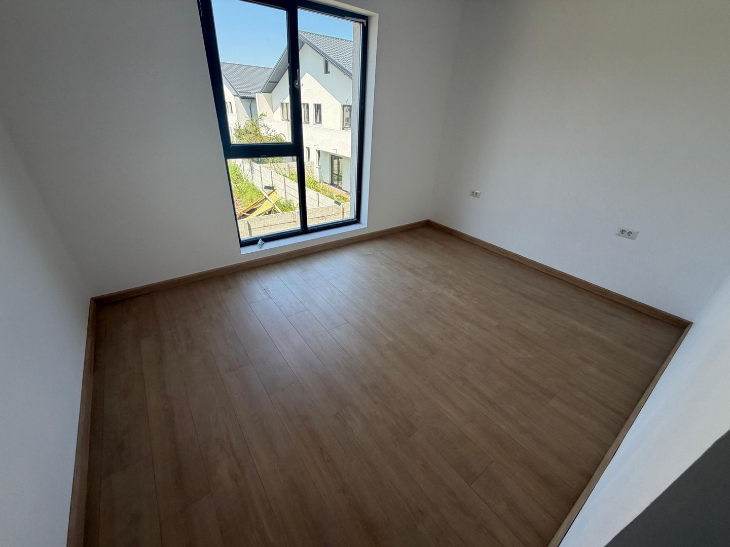 AP. 2 CAMERE - BLOC FINALIZAT, ACTE GATA, BUCATARIE INCHISA, COMIS 0% - Poză 2