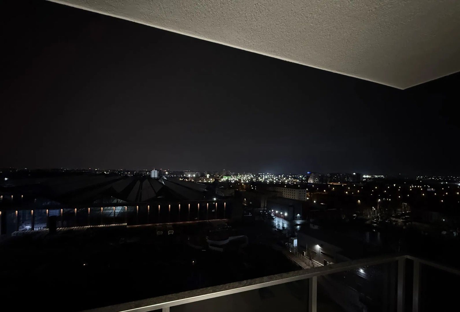 Apartament 2 camere in complexul HILS Republica cu centrala + loc parcare - Poză 4