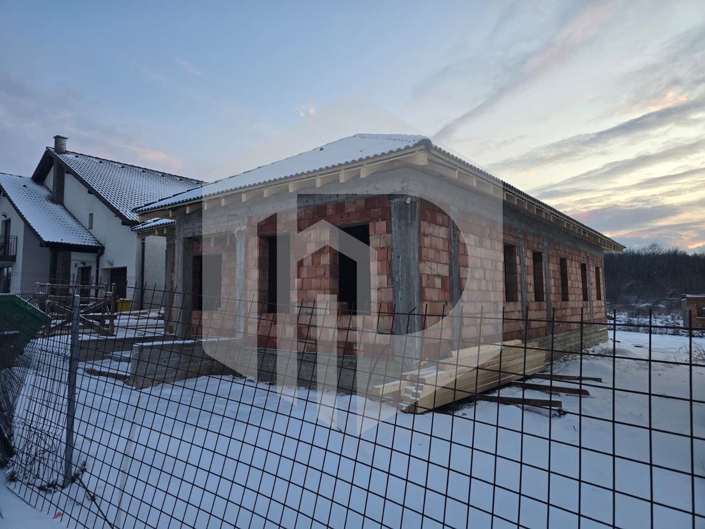 Casa 4 camere pe un singur nivel Tineretului Selimbar - Poză 4