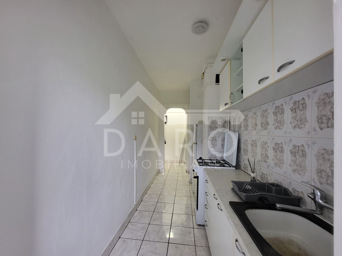 INCHIRIEZ APARTAMENT CU 1 CAMERA  TUDOR - Poză 5