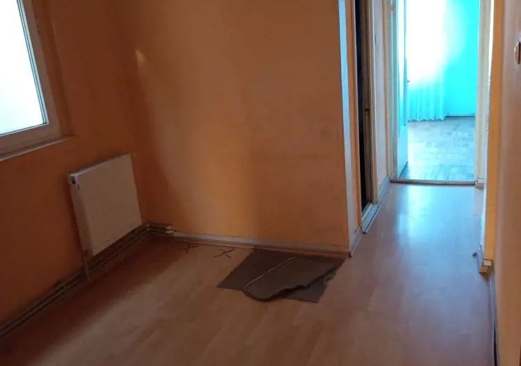 Apartament 3 cam,Sid Vest,et 4,bloc cu pod - Poză 1