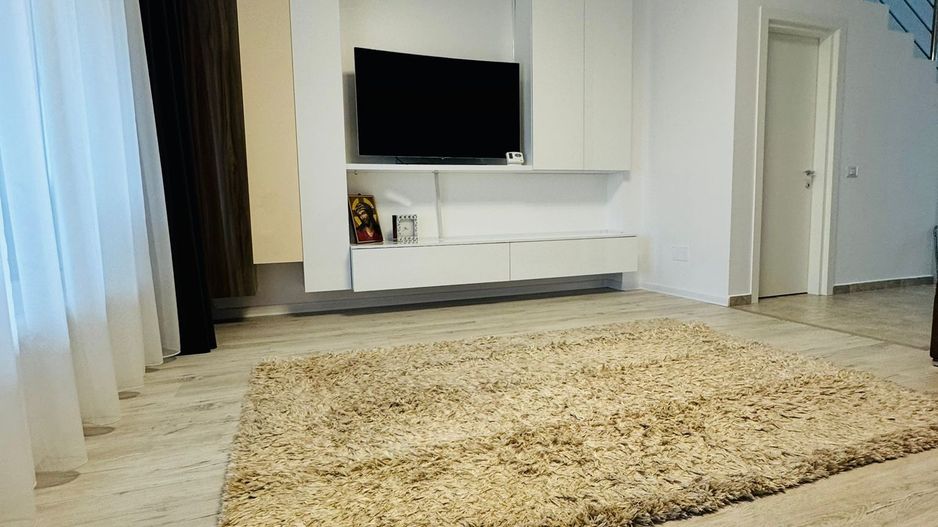 Vilă 3 camere mobilata 3 locuri parcare  Safirului Bragadiru - Poză 2