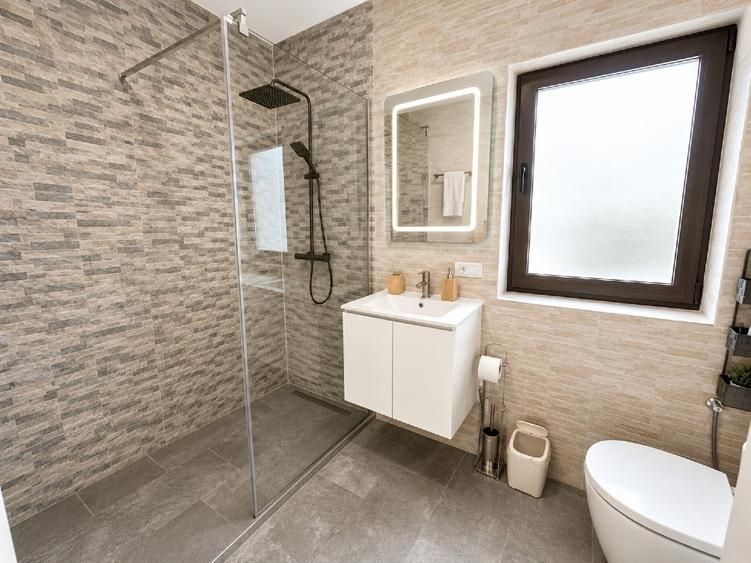 Duplex spațios, complet mobilat, într-o zonă liniștită, lângă râu - Poză 11