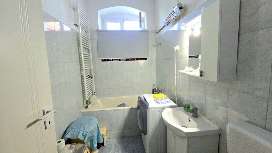 Casă cochetă cu 3 camere de vânzare, chiar în inima orașului Satu Mare! - Poză 9
