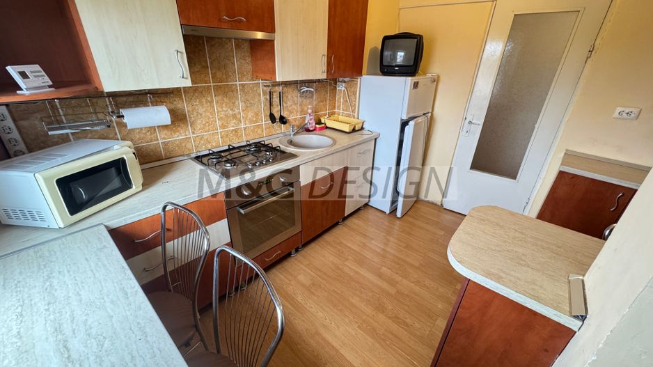 2 camere decomandat etaj 2 zona Sagului - CENTRALA PROPRIE - Poză 1