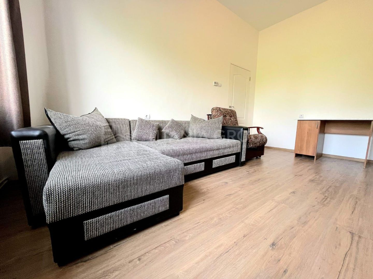 Garsoniera cocheta,  decomandata, pet friendly - zona Craiter - Poză 4