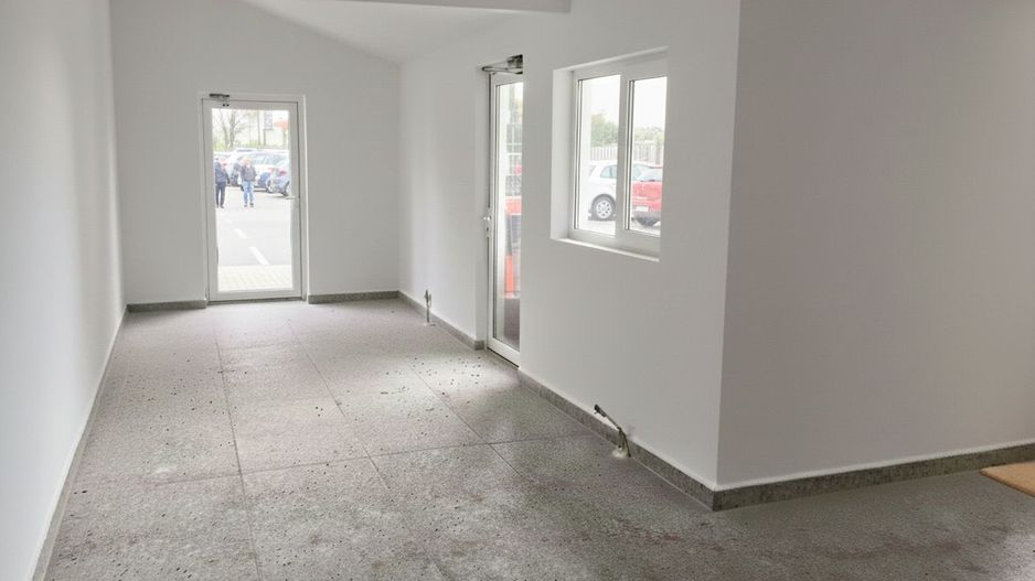 INCHIRIERE - spatiu comercial PIATA SUDULUI - parter, curte, parcare - Poză 6