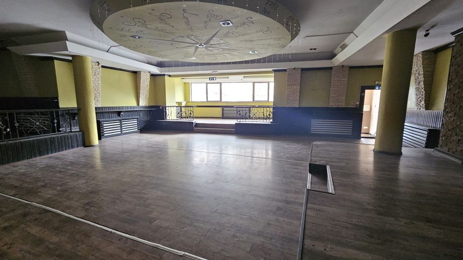 Spatiu Comercial de inchiriat - Piata Romana - Poză 1