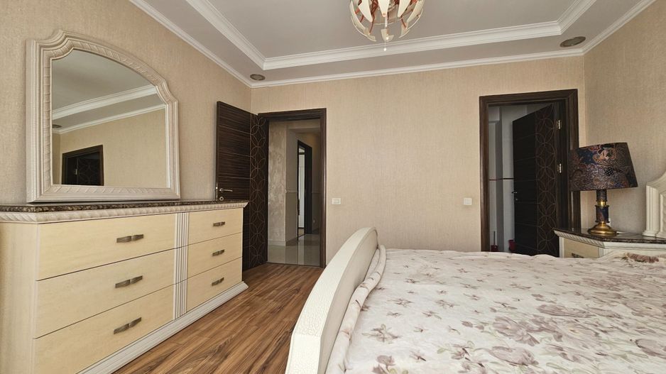 3 camere Inacu Nicoale Baneasa Piscina - Poză 3