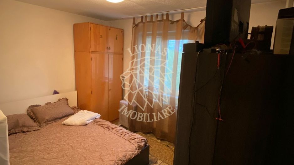 Apartament 3 camere-etaj 3-ideal investitie-Bucuresti, Zona Giurgiului - Poză 1
