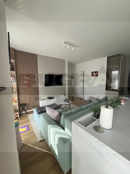 Apartament de 3 camere ultrafinisat, parcare, boxa, zona Golden Tulip - Poză 1