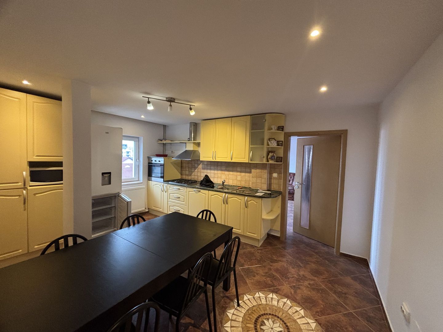 Apartament 3 camere de închiriat zona Aradului - Poză 8