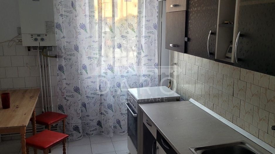 Închiriez apartament cu trei camere, în cartierul Tudor Vladimirescu - Poză 8