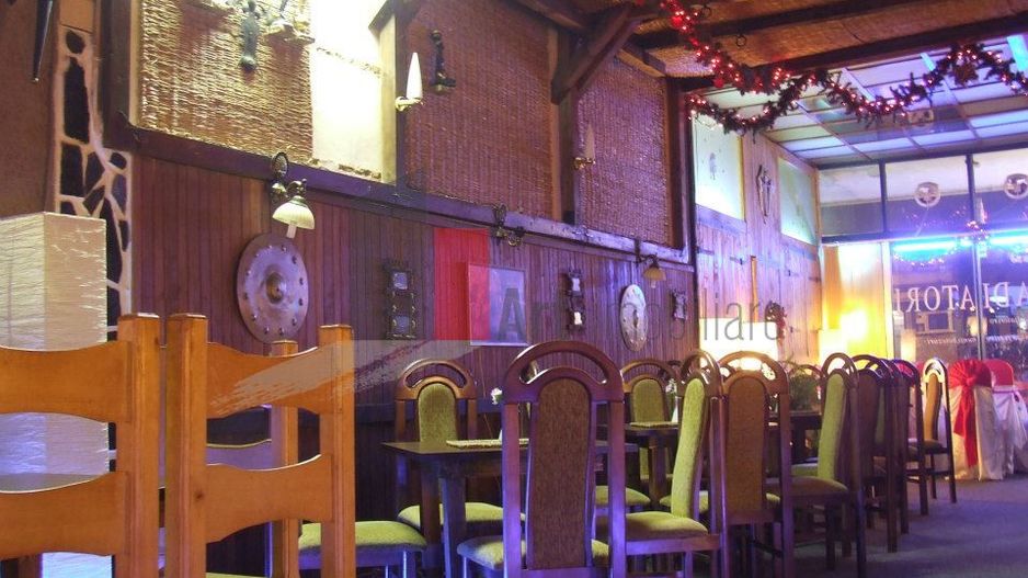 Spatiu comercial de inchiriat in Giulesti (langa stadion, complex comercial) - Poză 24