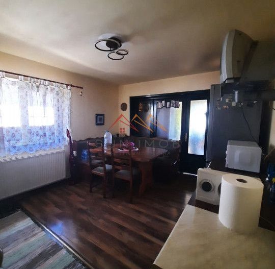 Casa de vacanta, P+M, 6 camere, teren 2200 mp, Breaza, Judetul Prahova - Poză 5