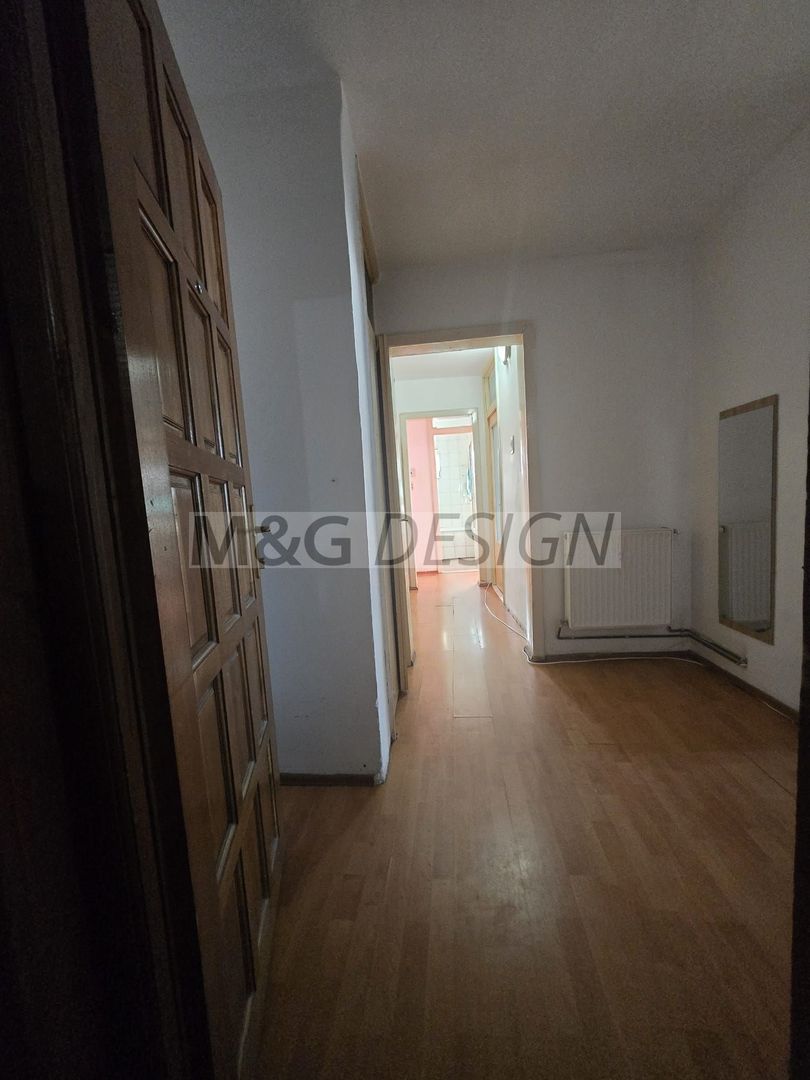 Ap 3 camere, zona Lipovei, etaj 3, decomandat - Poză 25