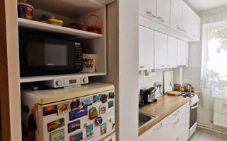 Apartament cu o cameră, garaj, zonă accesibilă, ideal cuplu. - Poză 4