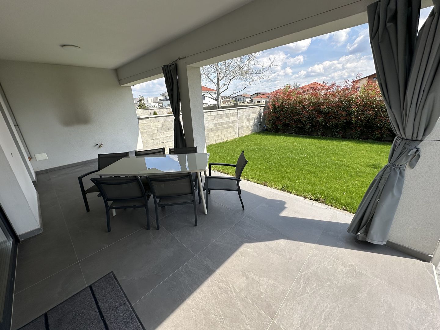 Duplex despărtit  prin garaj zona Ikea - Poză 29