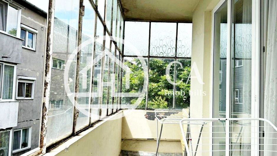 Apartament cu 2 camere de vanzare in zona Rogerius, Oradea - Poză 11