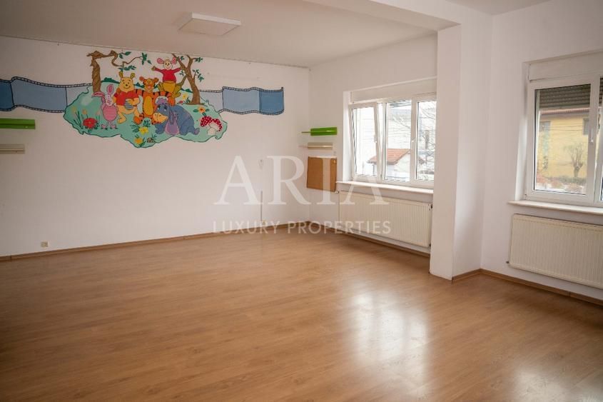 Vila si teren aferent de vanzare in Voluntari Pipera liziera pădurii- 1775 mp - Poză 12