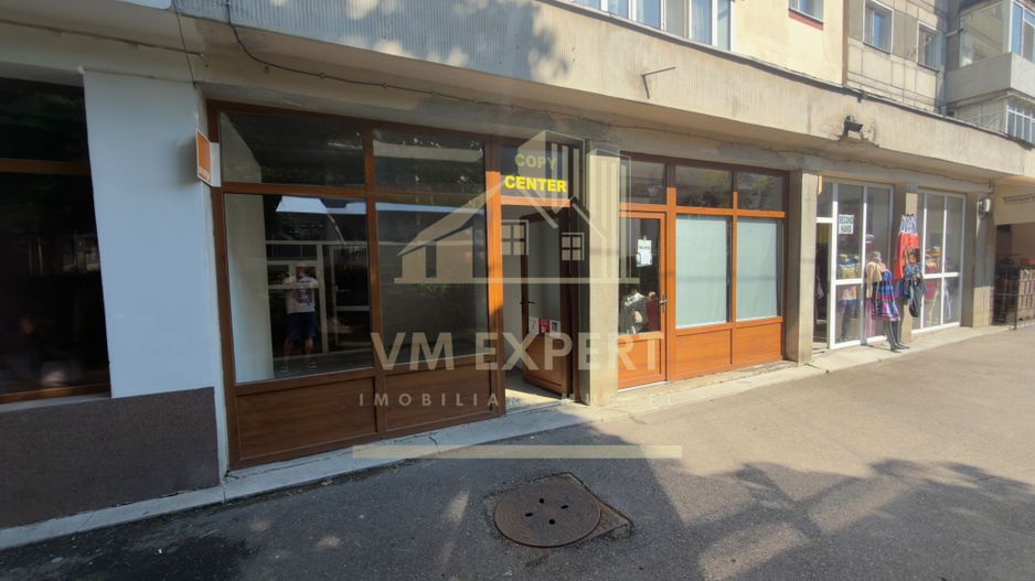 DE VÂNZARE – Două spații comerciale cu vitrină stradală, zona Turn – Câmpulung Muscel - Poză 1