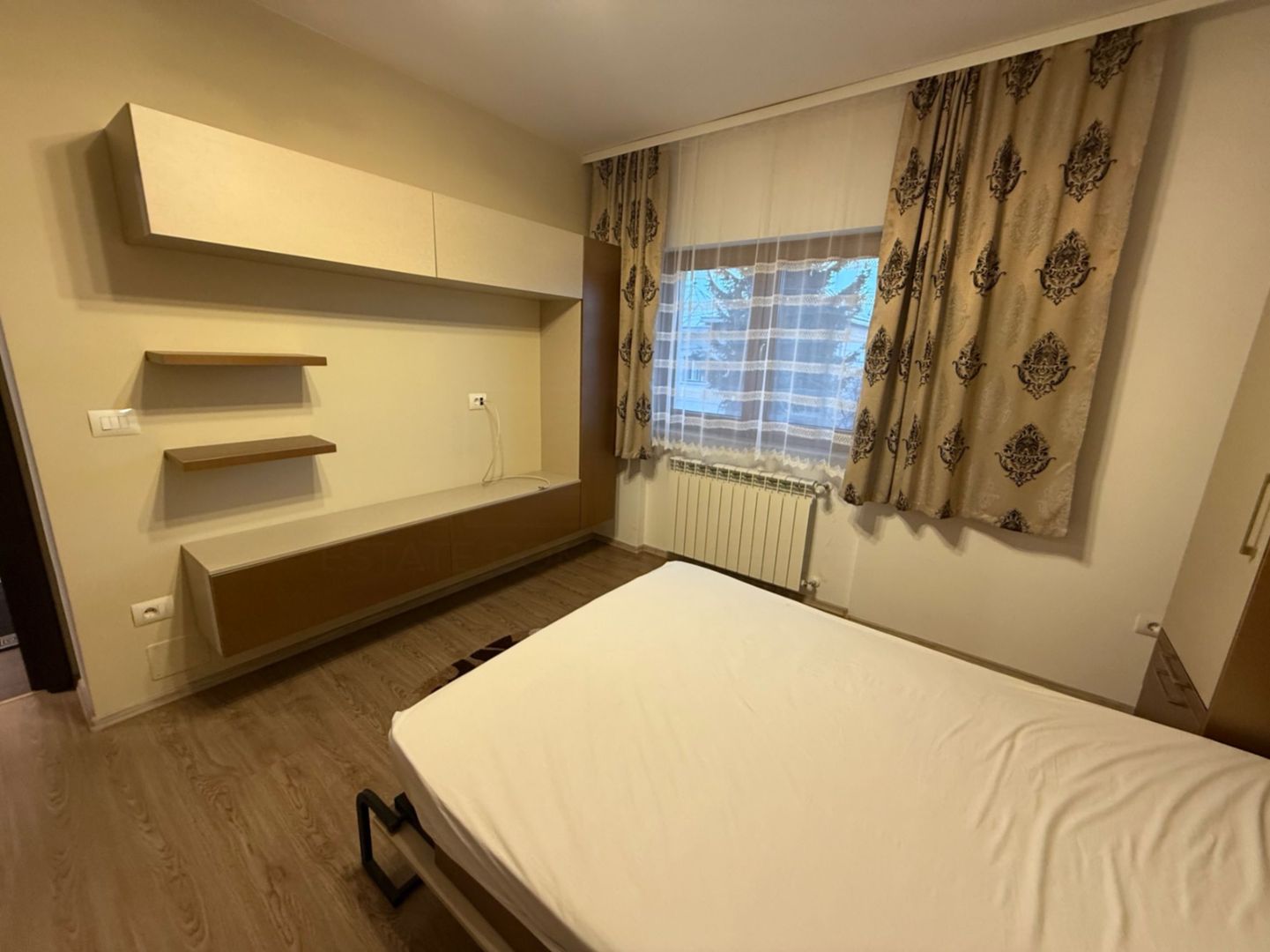 Apartament 3 camere de închiriat | Zonă centrală | Etaj 1 - Poză 6