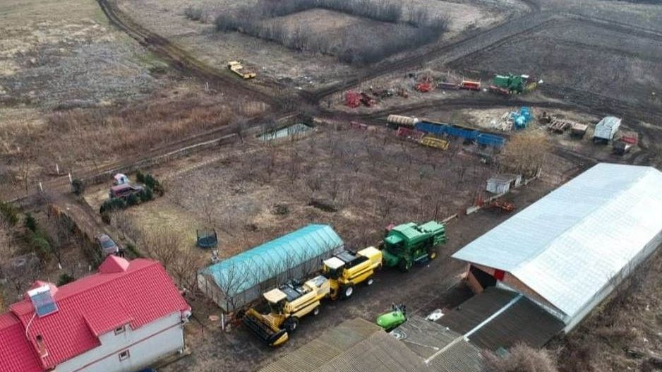 Vanzare ferma agricola Negru Voda - Constanta cu 240 hectare teren si utilaje - Poză 25