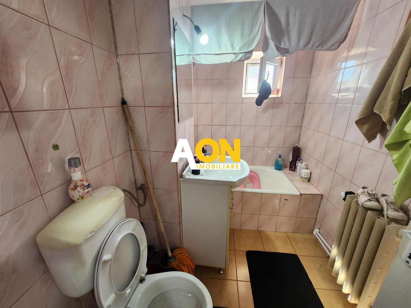 De vanzare apartament 3 camere, etaj intermediar, Cetate - Poză 10