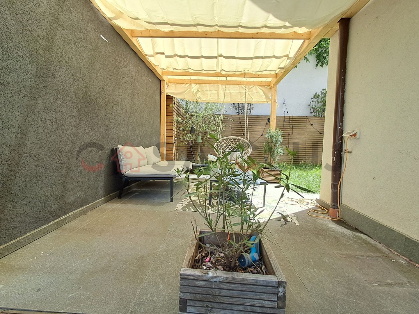 Apartament pe 2 nivele la vilă + Curte, Piscină, Saună și garaj, Gruia!! - Poză 15