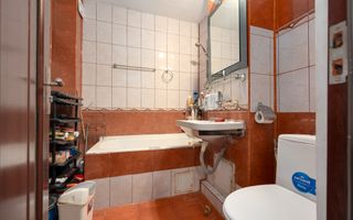 Apartament 3 camere, două băi, Bd. Roman Mușat - Poză 9