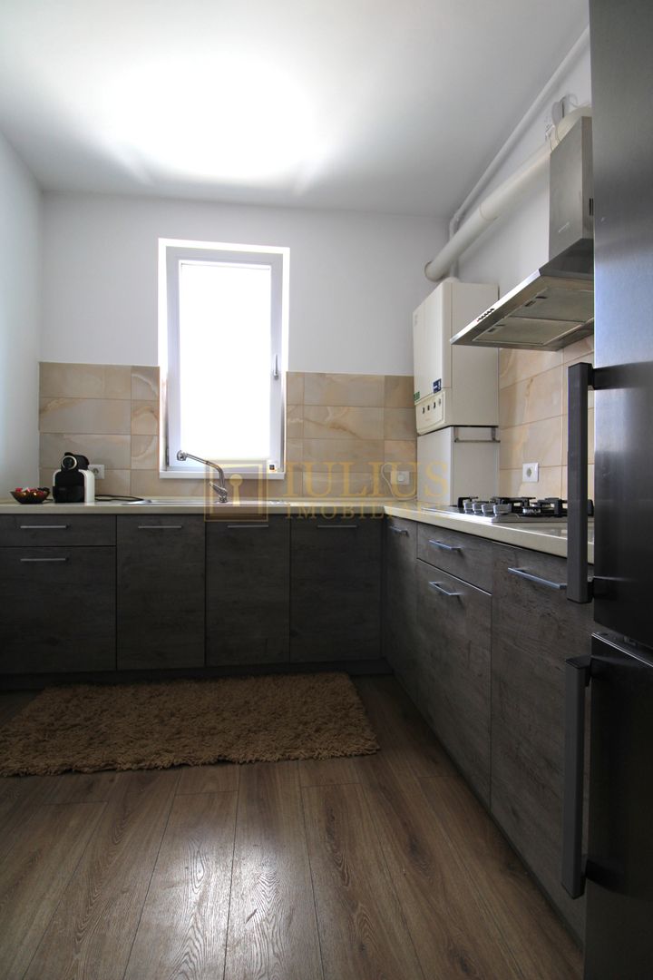 Vedere panoramica; loc parcare inclus; 2 bai/2dormitoare. - Poză 8