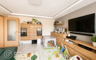 Apartament  3 camere, 72 mp utili, recent renovat, Rusu-Șirianu - Poză 2