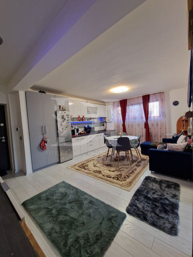 Apartament 3 camere de vânzare – Zona Eroilor, Florești - Poză 1