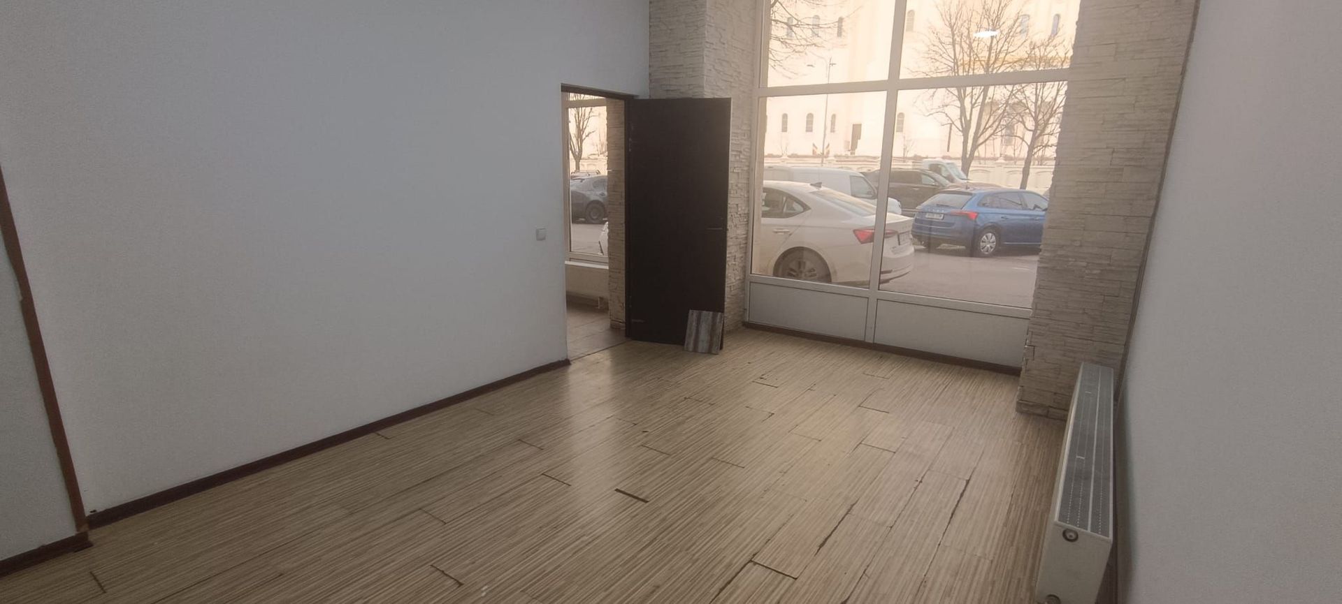 Spațiu Cafenea, Salon Cos., Cab.Stomat. !Vis a vis de Catedrala Neamul - Poză 6