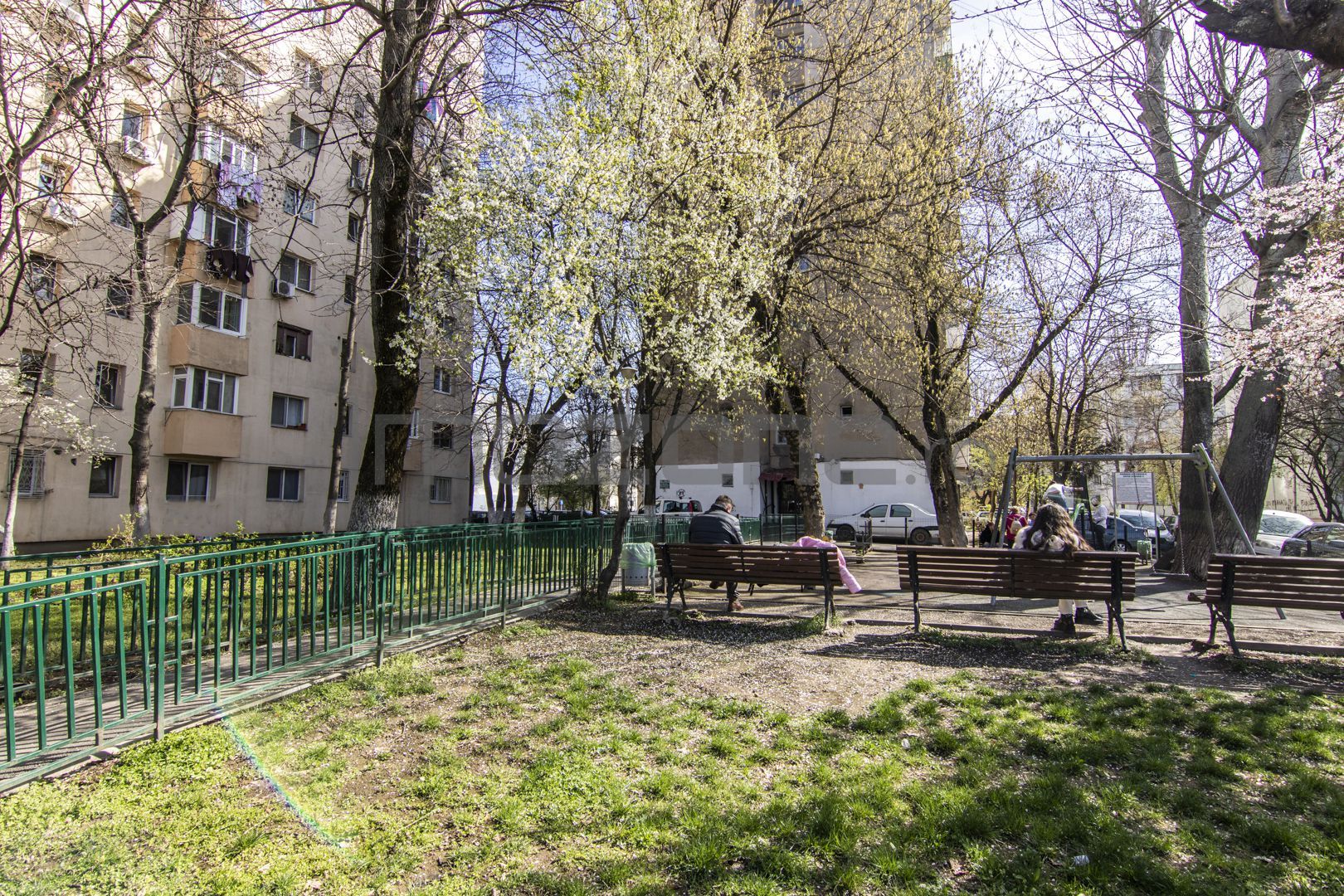 Apartament cu 2 camere în Drumul Taberei, Bucuresti - Poză 6