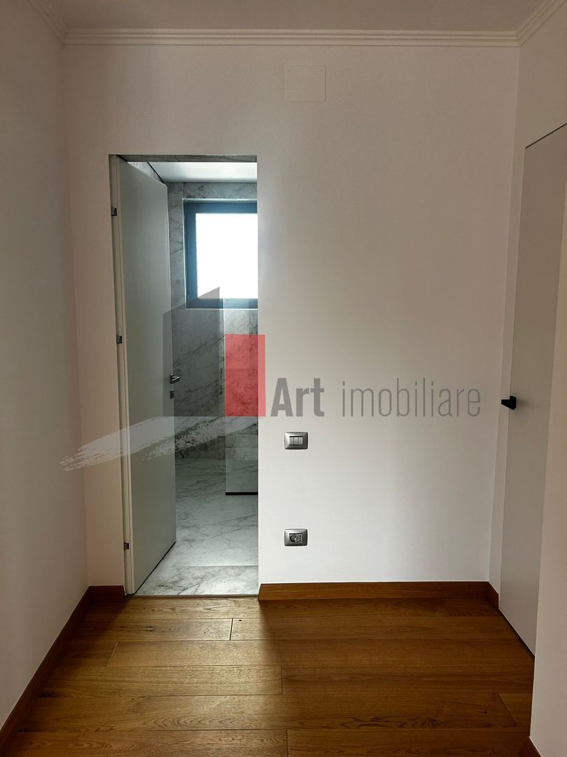 Apartament cu 3 camere - Zona Unirii - Poză 2