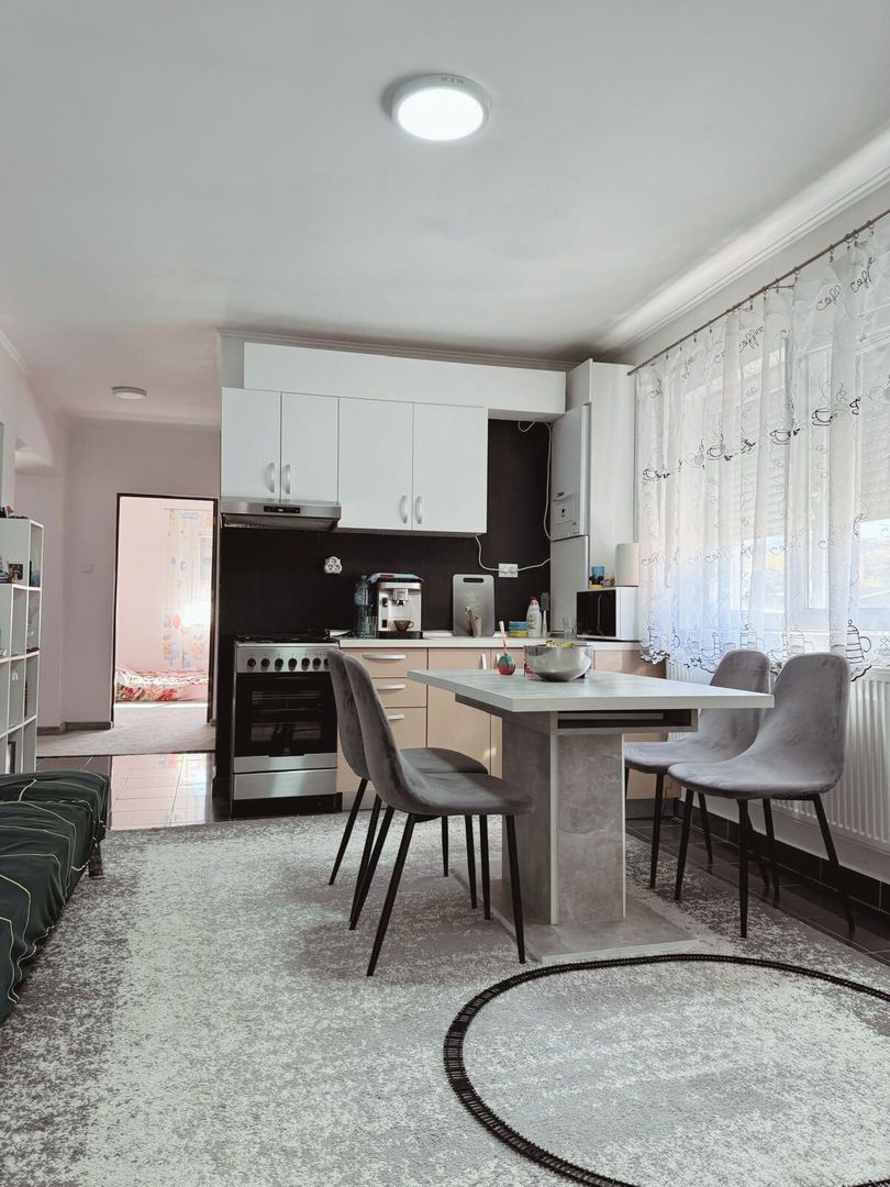 Ap3 camere | Zona QBIZ / Spitalul Județean | Etaj 1- Pret 109.000 euro - Poză 1