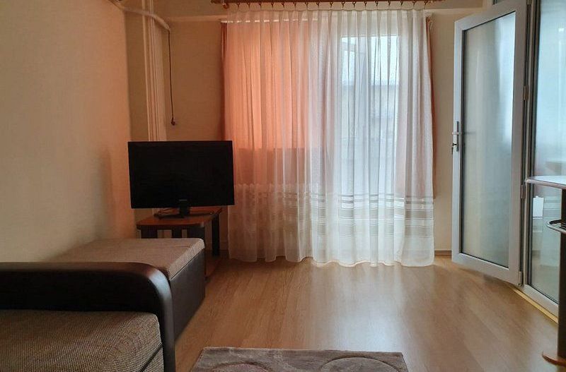 Inchiriere garsoniera moderna Panduri - Poză 2