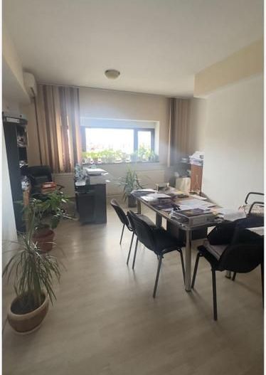 BRASADAS vinde cladire de birouri 24 firme 102.000 euro/an. - Poză 7